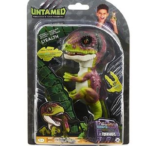 Fingerlings Untamed Raptor STEALTH Interactive Din